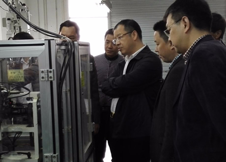 杨齐总裁到财神争霸深圳分公司调研